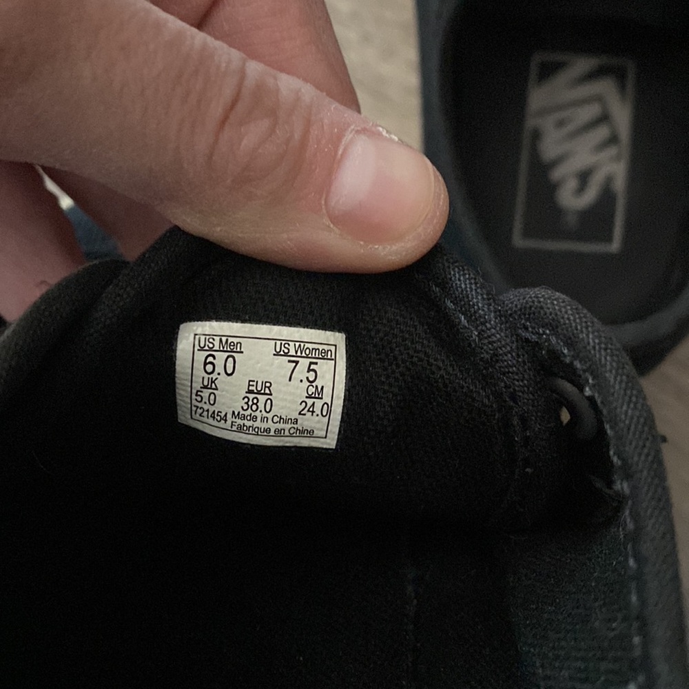 Vans Velcro shoes black size 7.5 - Picture 2 of 5